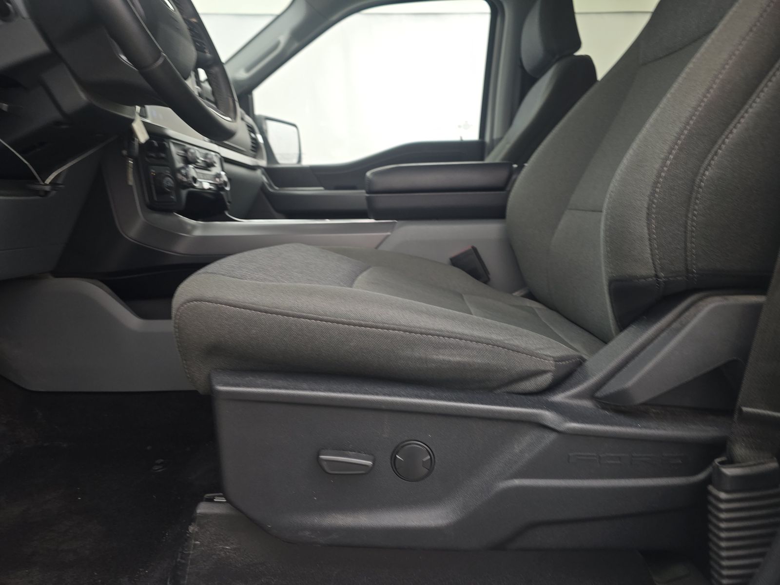 2024 Ford F-150 XLT AWD