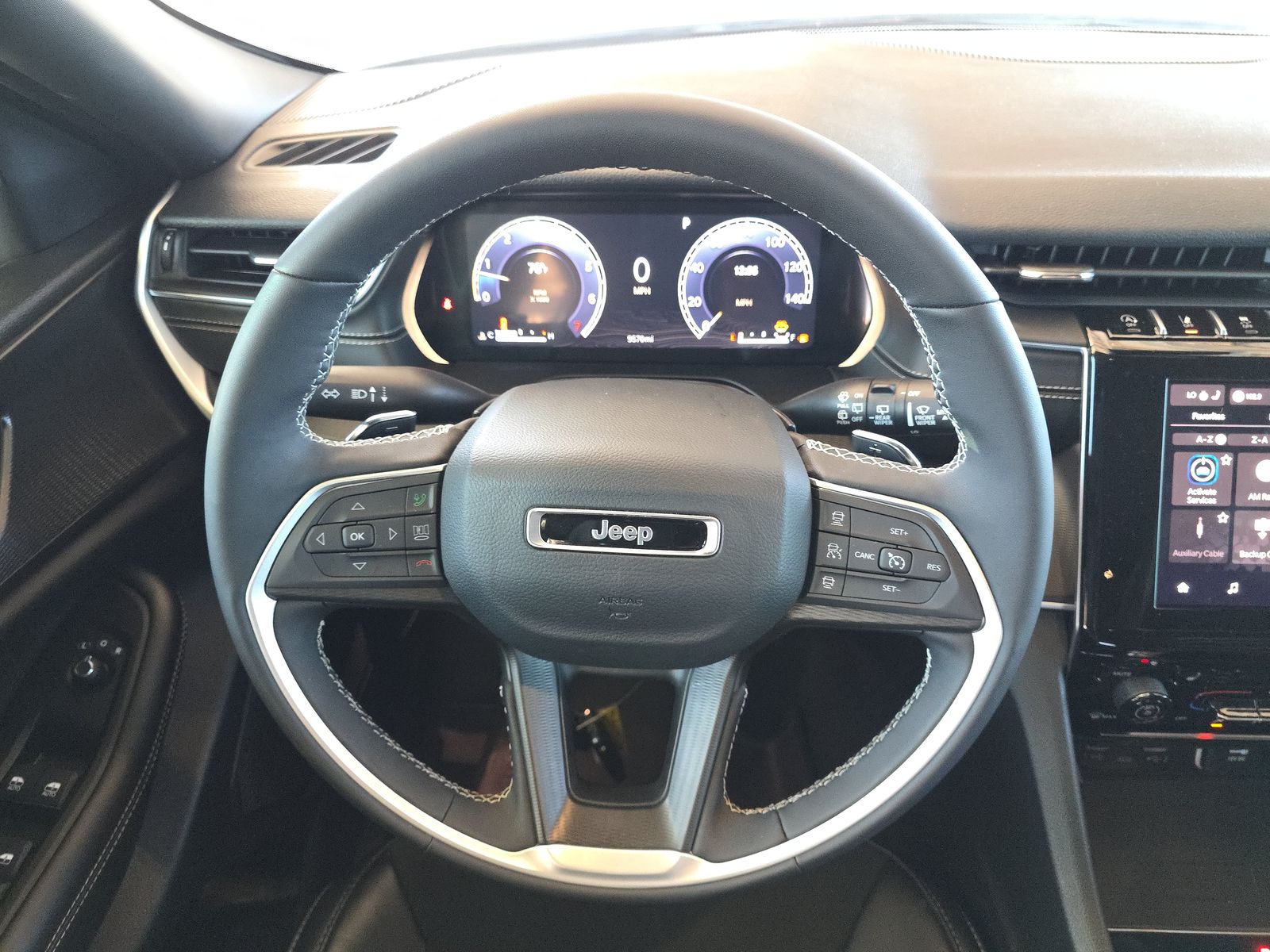 2024 Jeep Grand Cherokee Altitude AWD