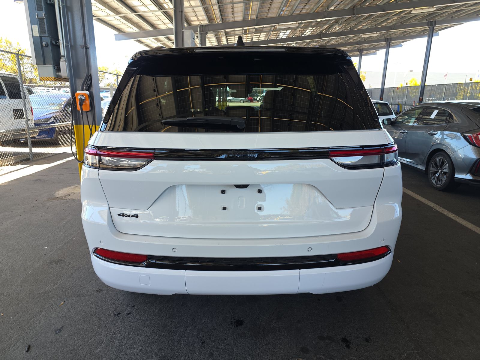 2024 Jeep Grand Cherokee Altitude AWD