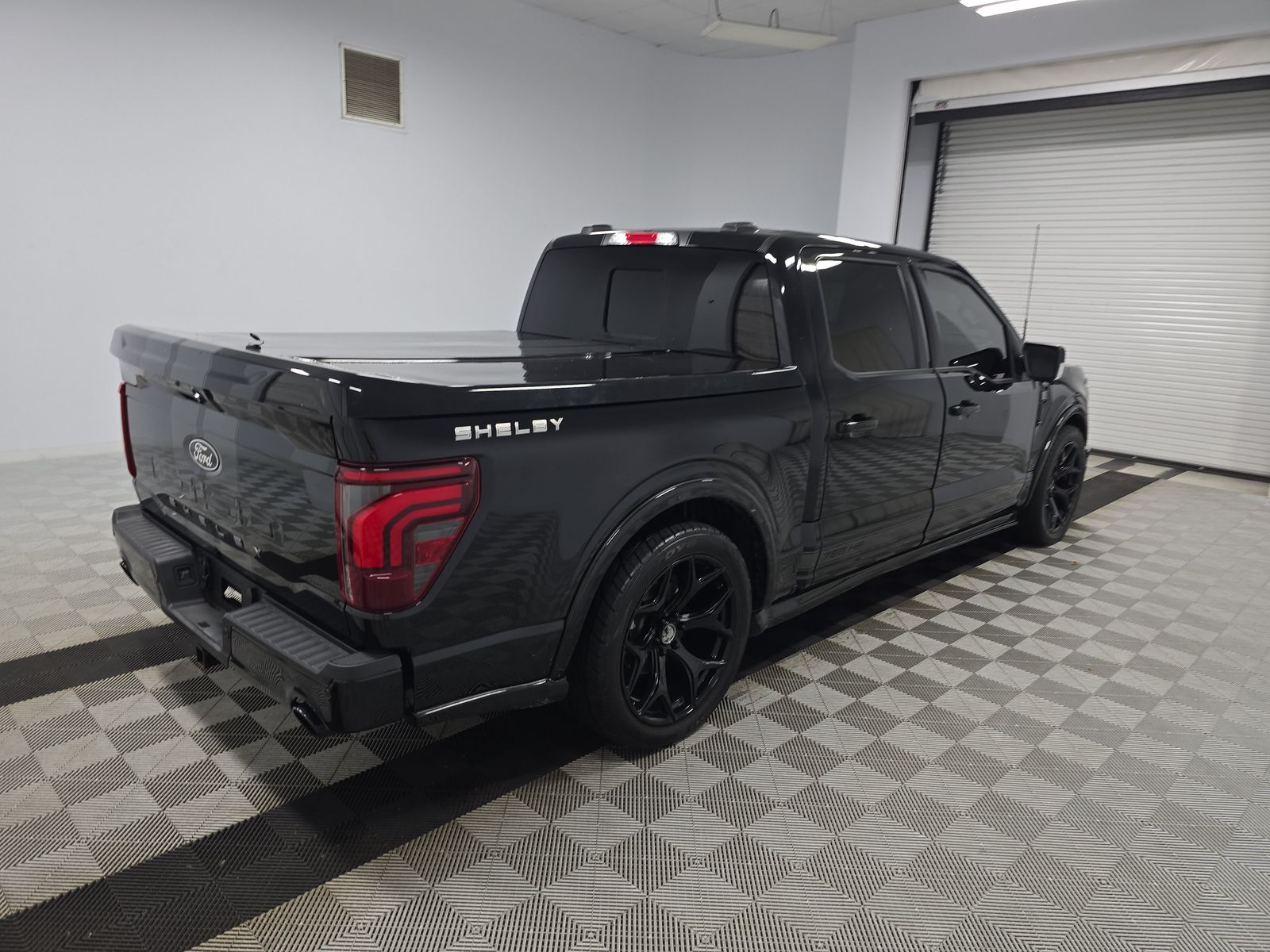 2024 Ford F-150 Lariat AWD