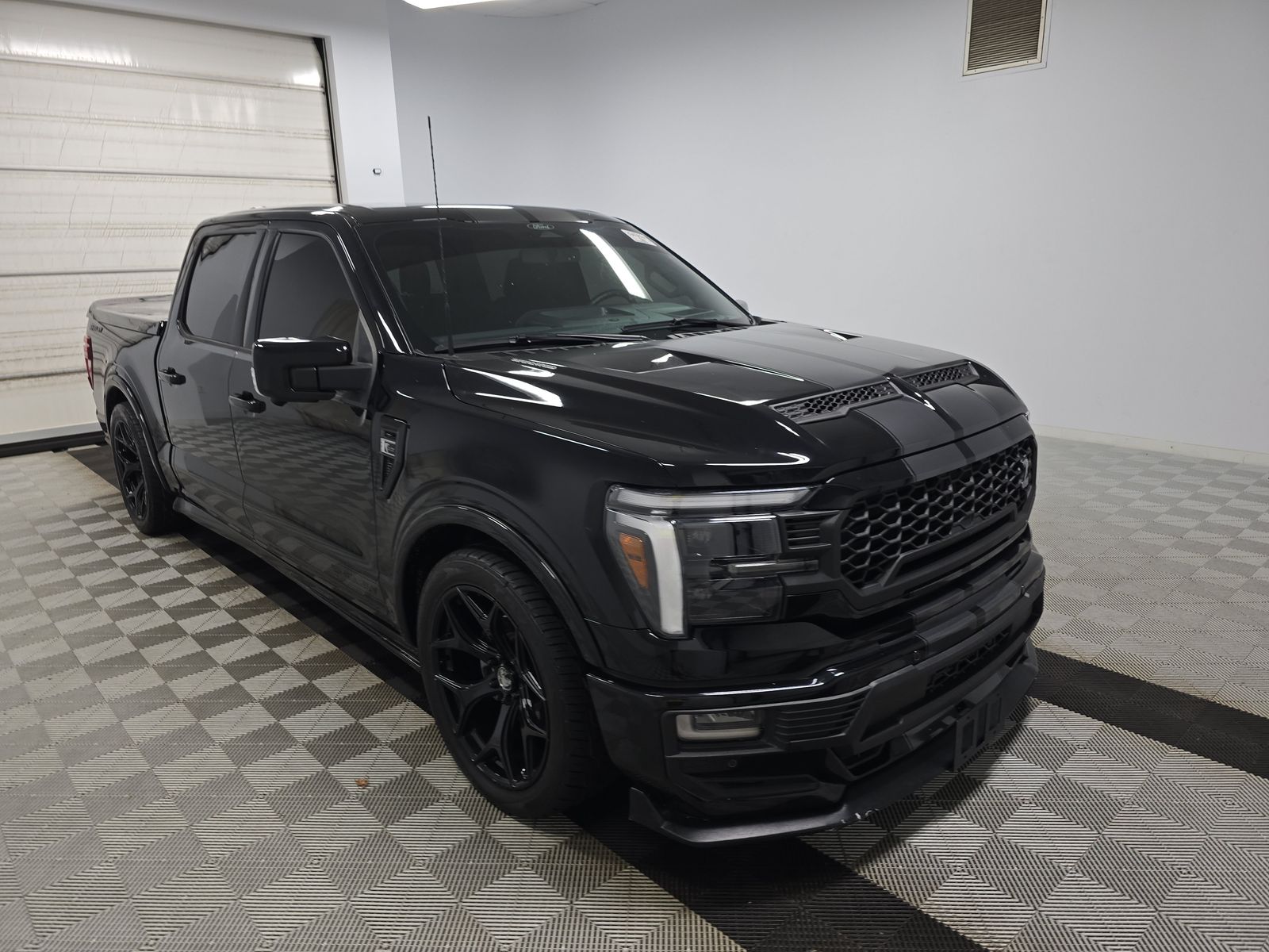2024 Ford F-150 Lariat AWD