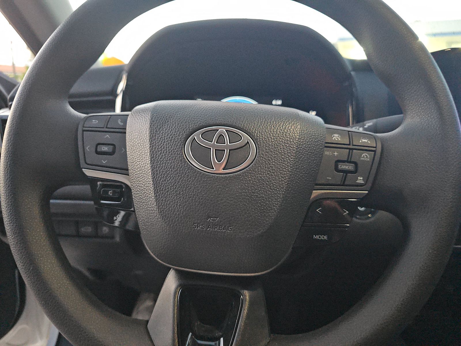 2025 Toyota Camry LE FWD