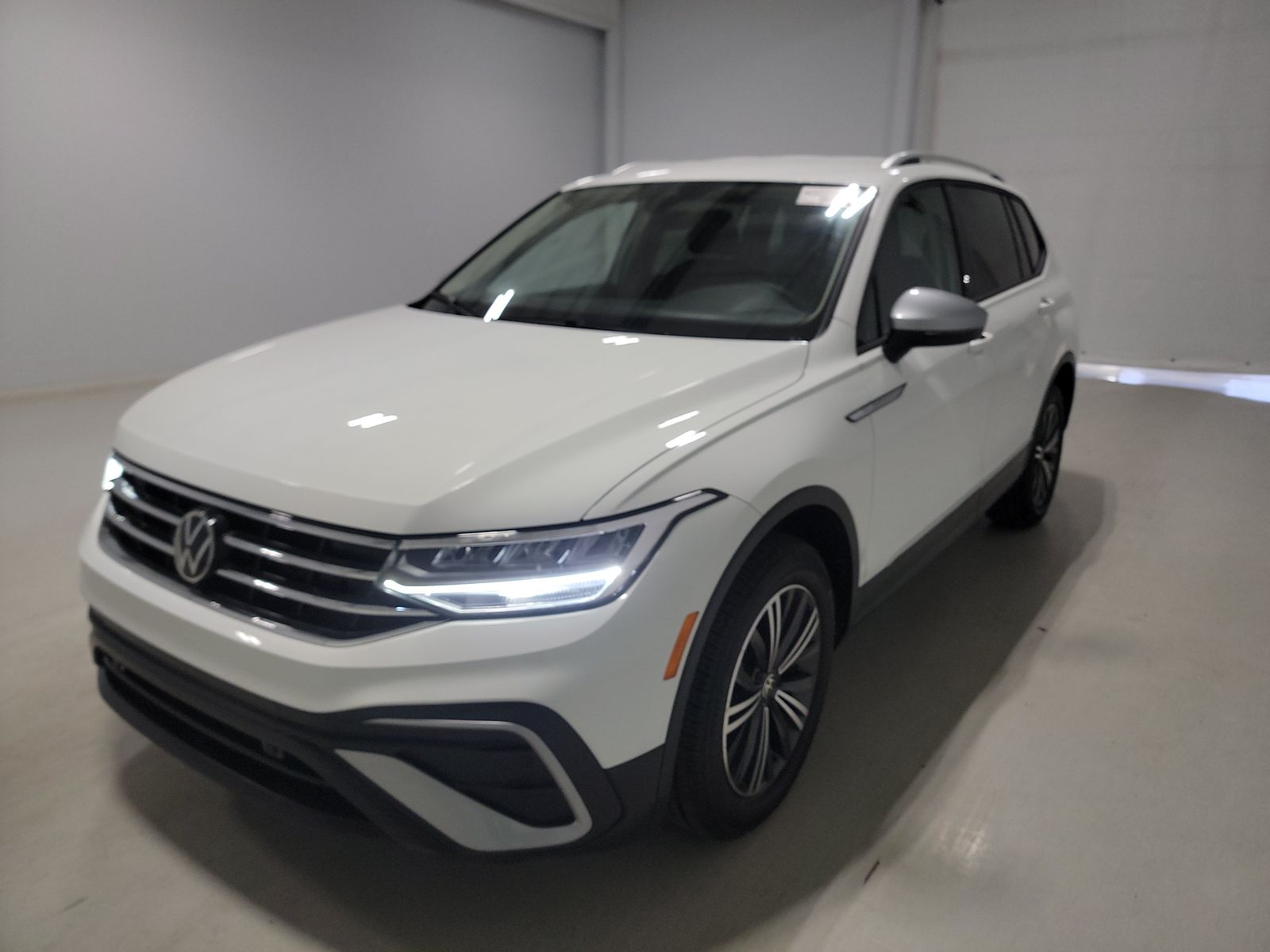 2024 Volkswagen Tiguan 2.0T Wolfsburg Edition AWD