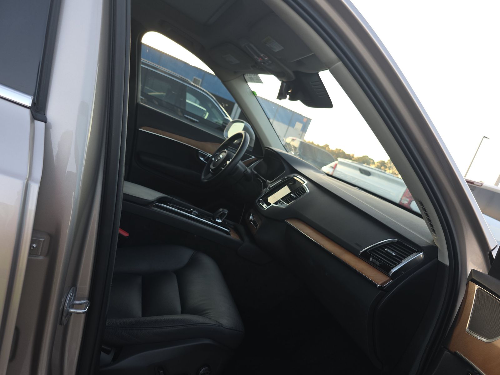 2024 Volvo XC90 B6 Plus AWD