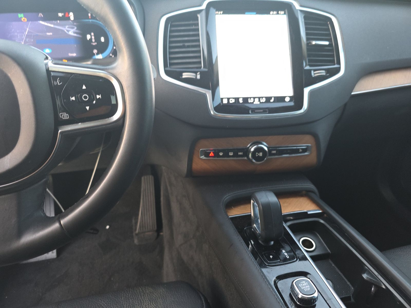 2024 Volvo XC90 B6 Plus AWD