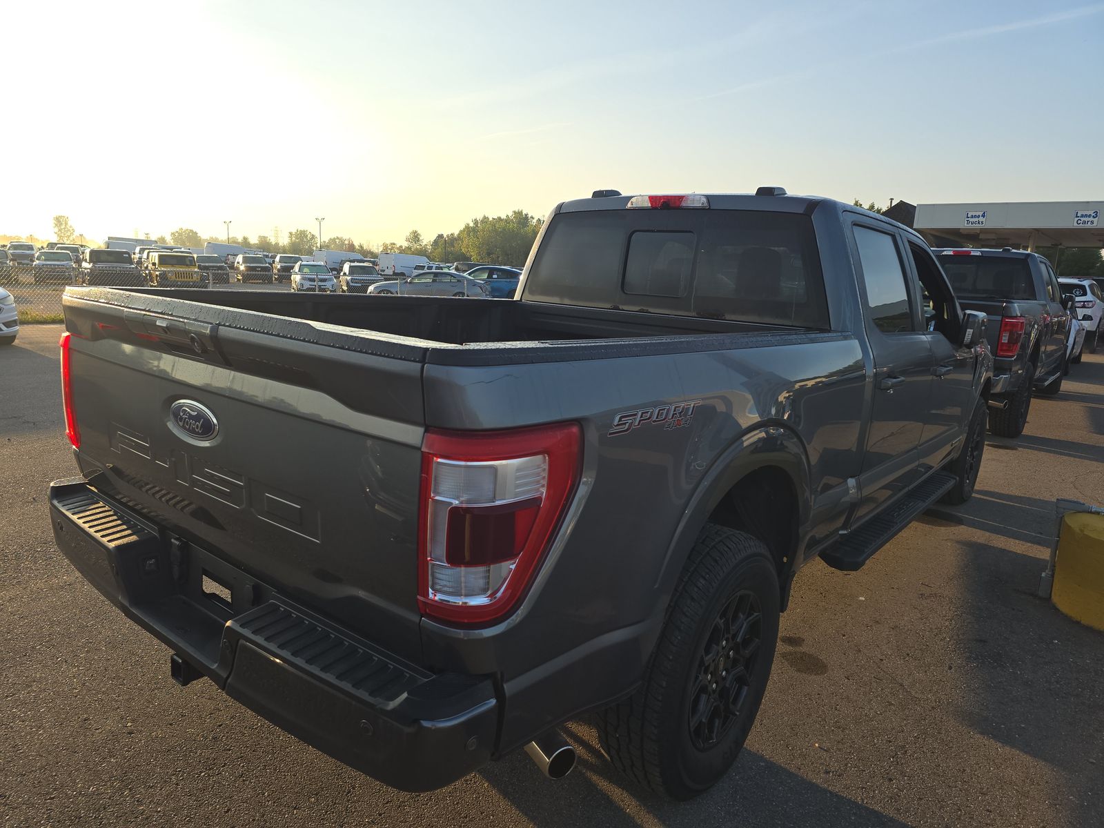 2022 Ford F-150 Hybrid Lariat AWD