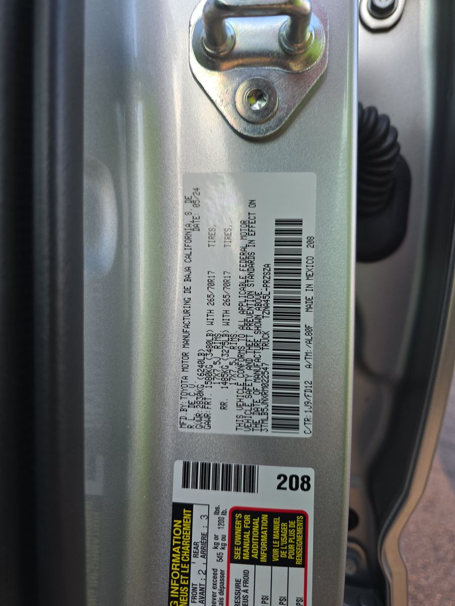 2024 Toyota Tacoma TRD Off-Road AWD