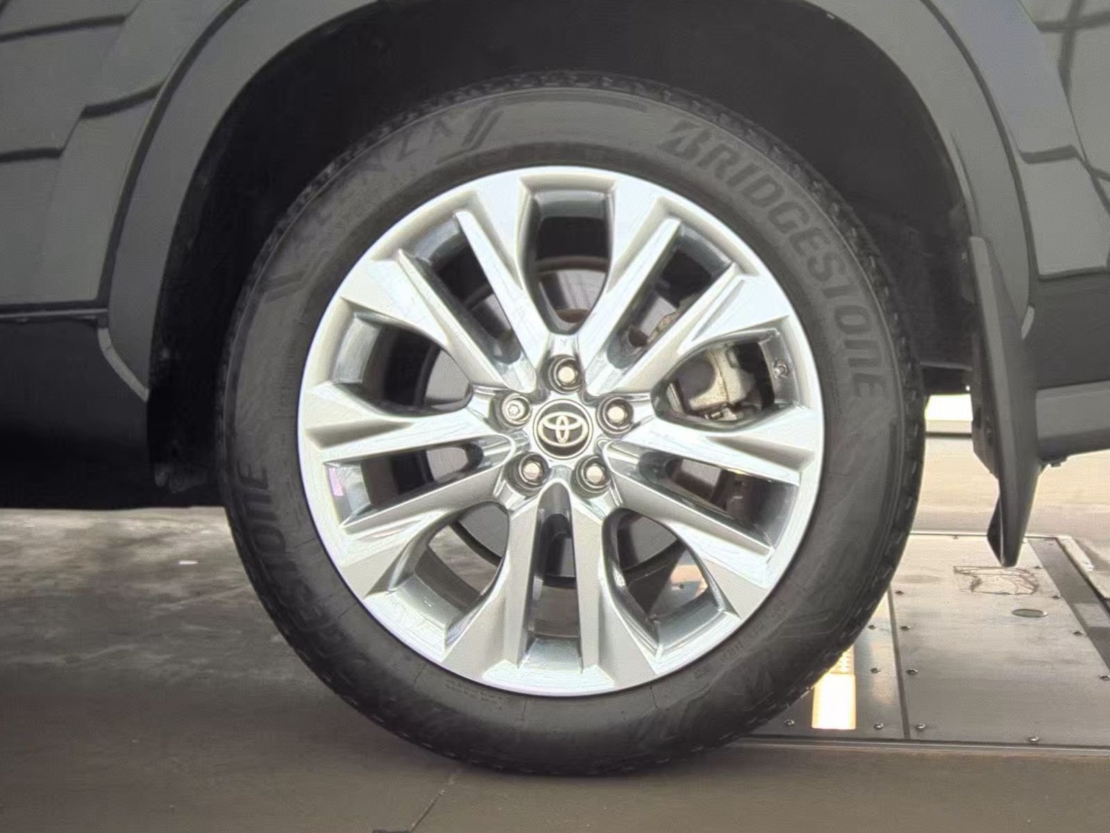 2023 Toyota Highlander Limited AWD