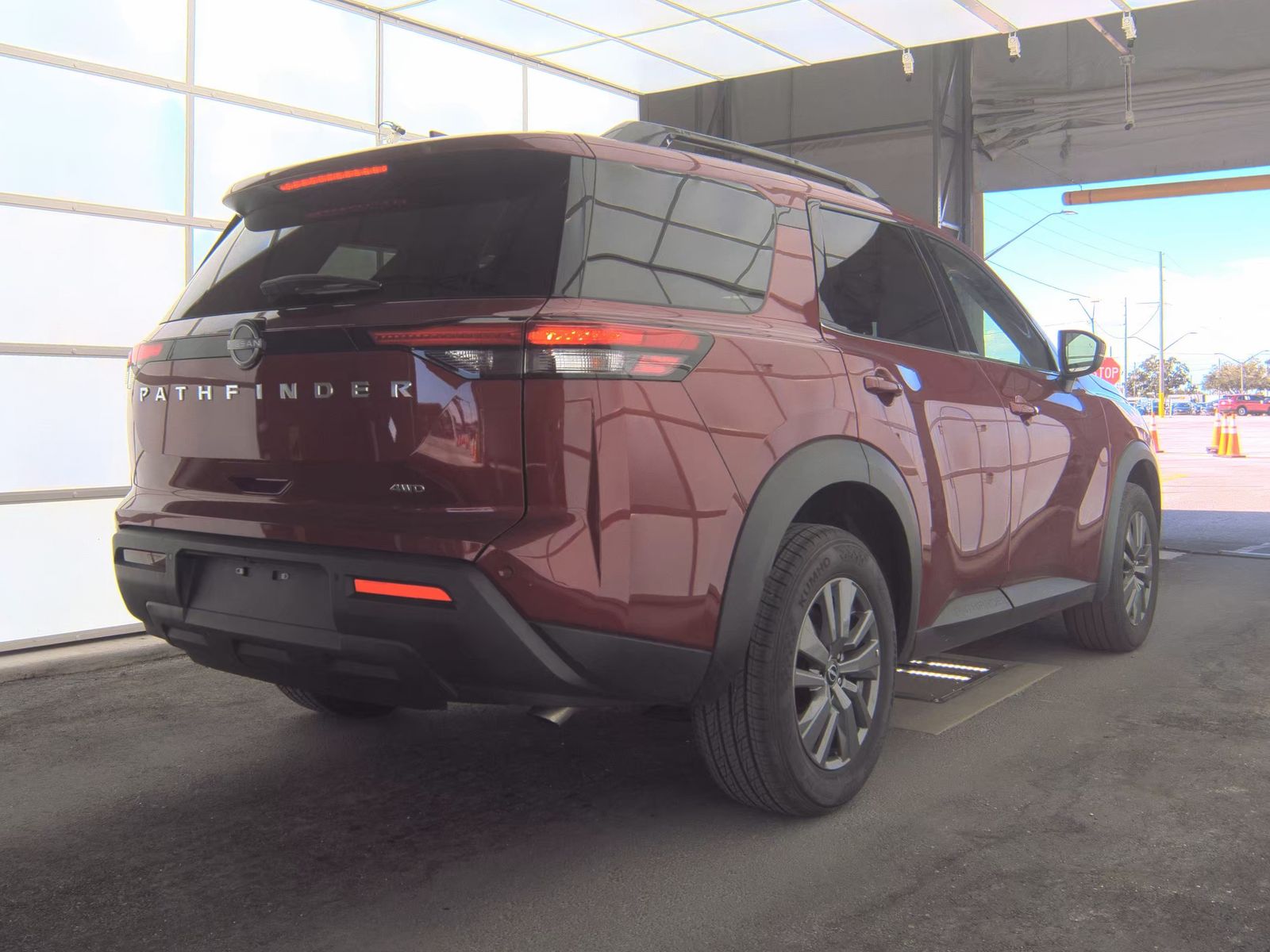 2025 Nissan Pathfinder SV AWD