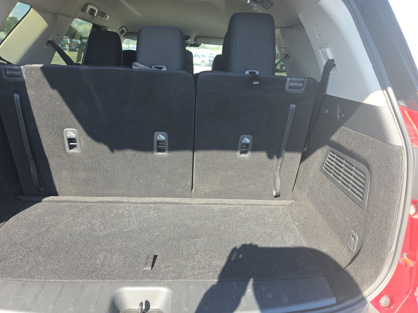 2025 Nissan Pathfinder SV AWD