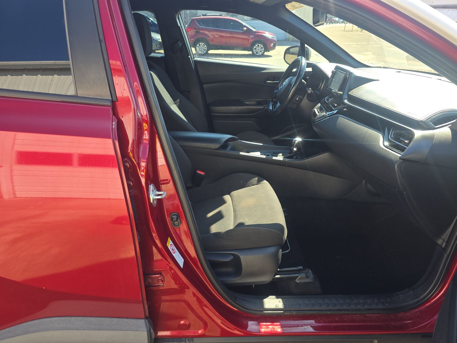 2018 Toyota C-HR XLE Premium FWD