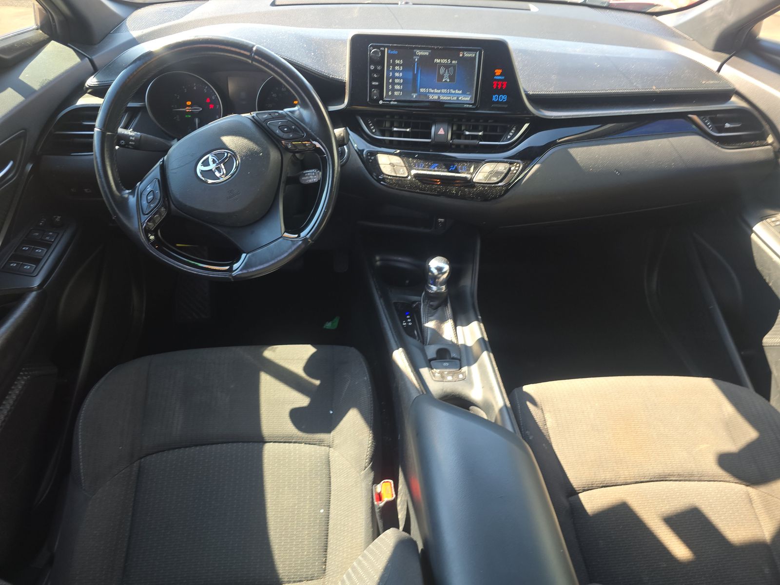 2018 Toyota C-HR XLE Premium FWD