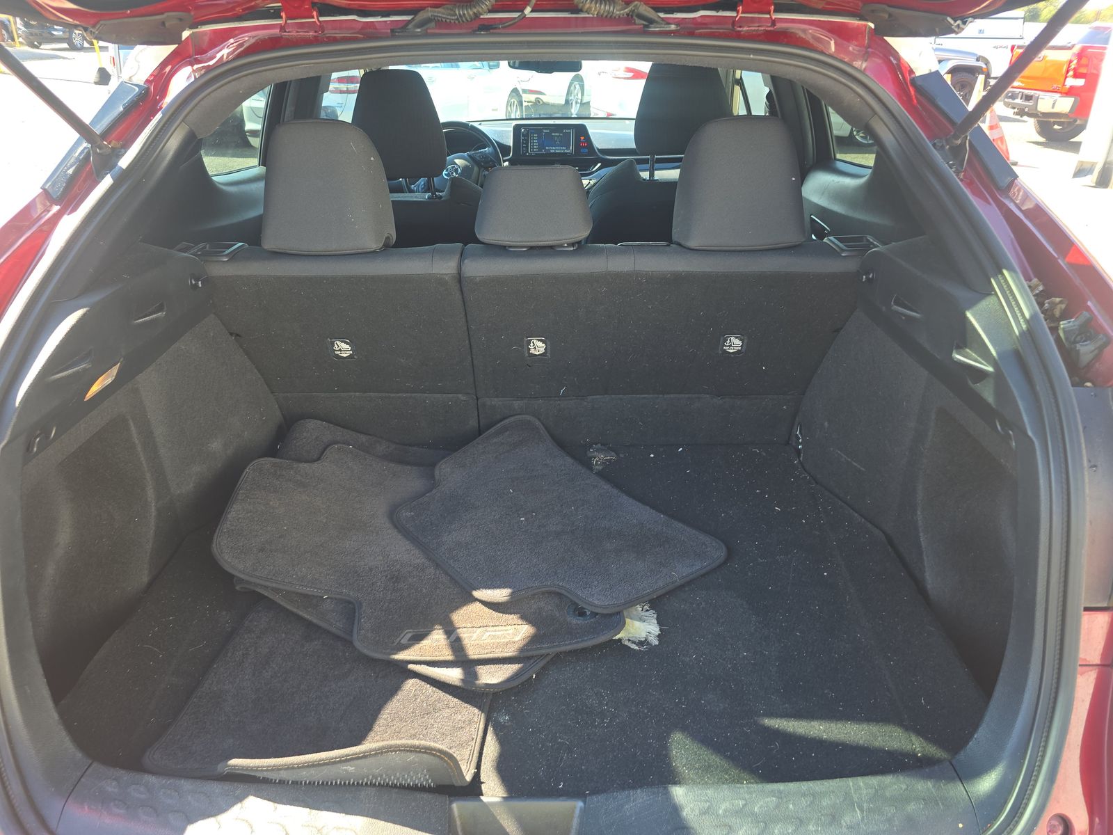 2018 Toyota C-HR XLE Premium FWD