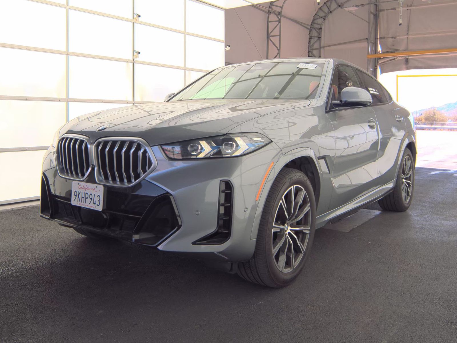 2024 BMW X6 Sports Activity Coupe xDrive40i
