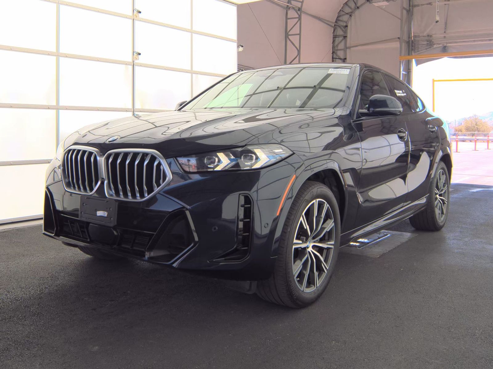 2024 BMW X6 Sports Activity Coupe xDrive40i