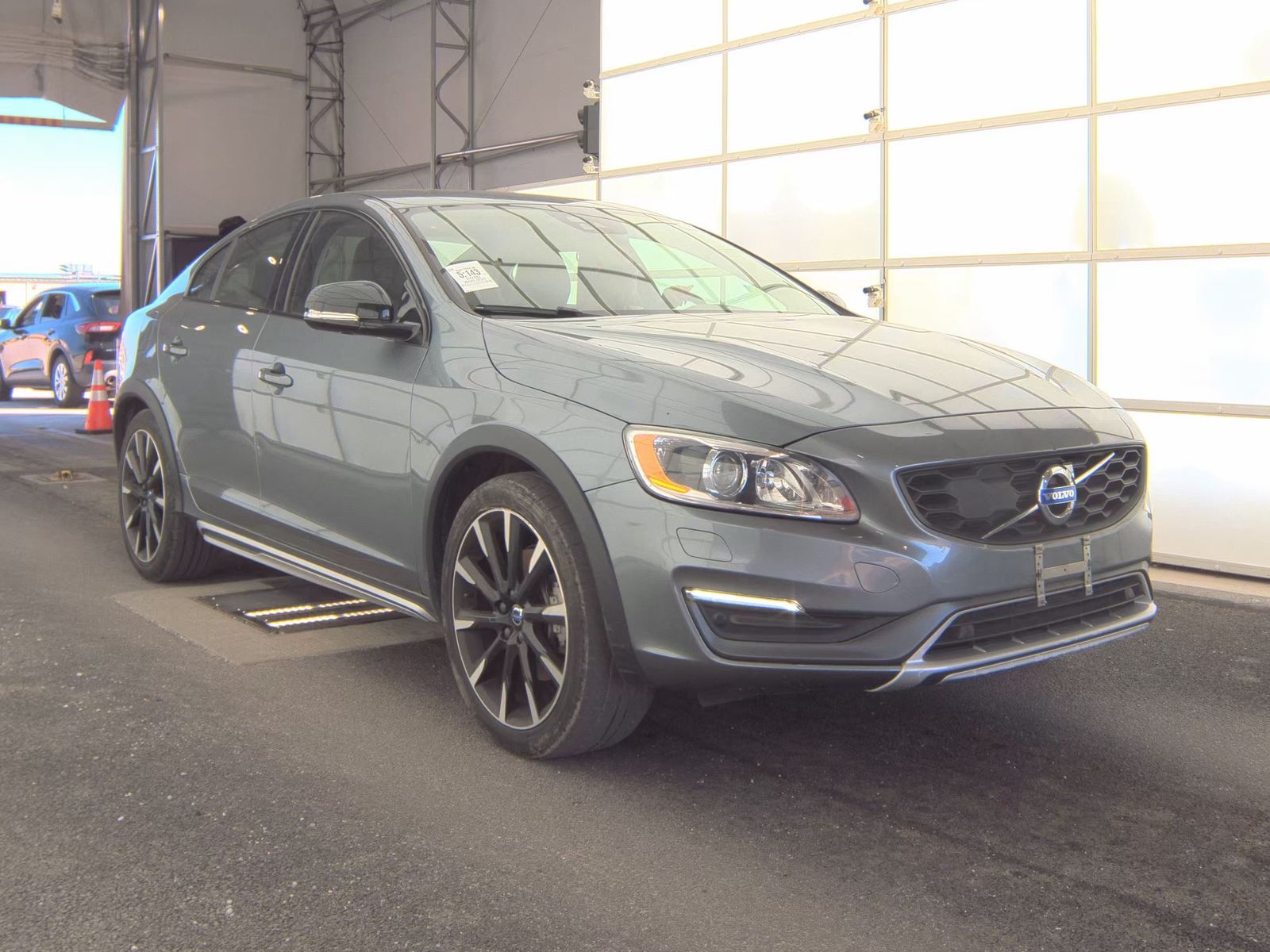 2016 Volvo S60 Cross Country T5 Platinum AWD