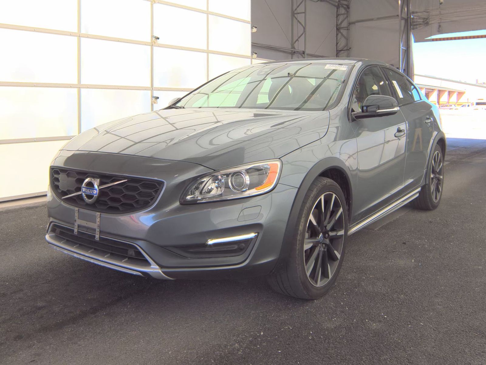 2016 Volvo S60 Cross Country T5 Platinum AWD