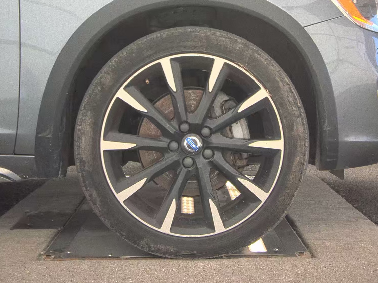 2016 Volvo S60 Cross Country T5 Platinum AWD