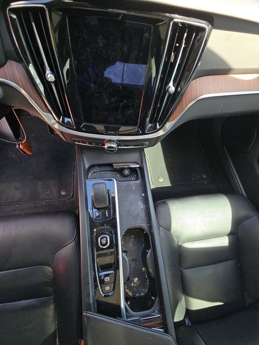 2022 Volvo S60 B5 Inscription FWD