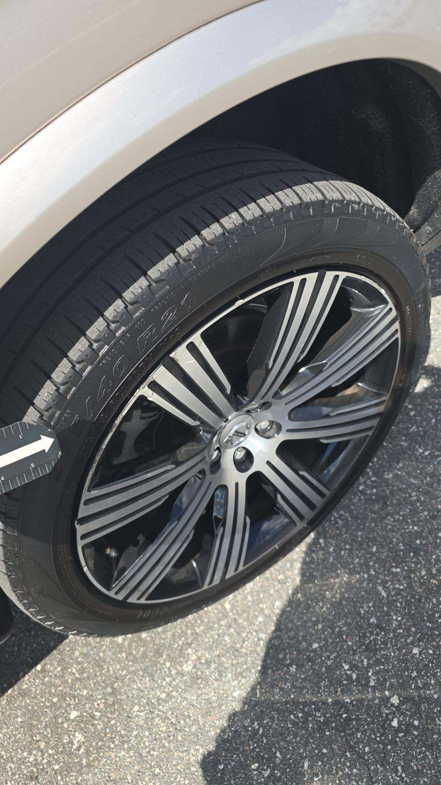 2024 Volvo XC90 B6 Plus AWD