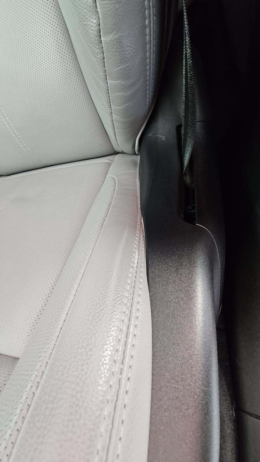 2024 Land Rover Range Rover Velar Dynamic SE AWD