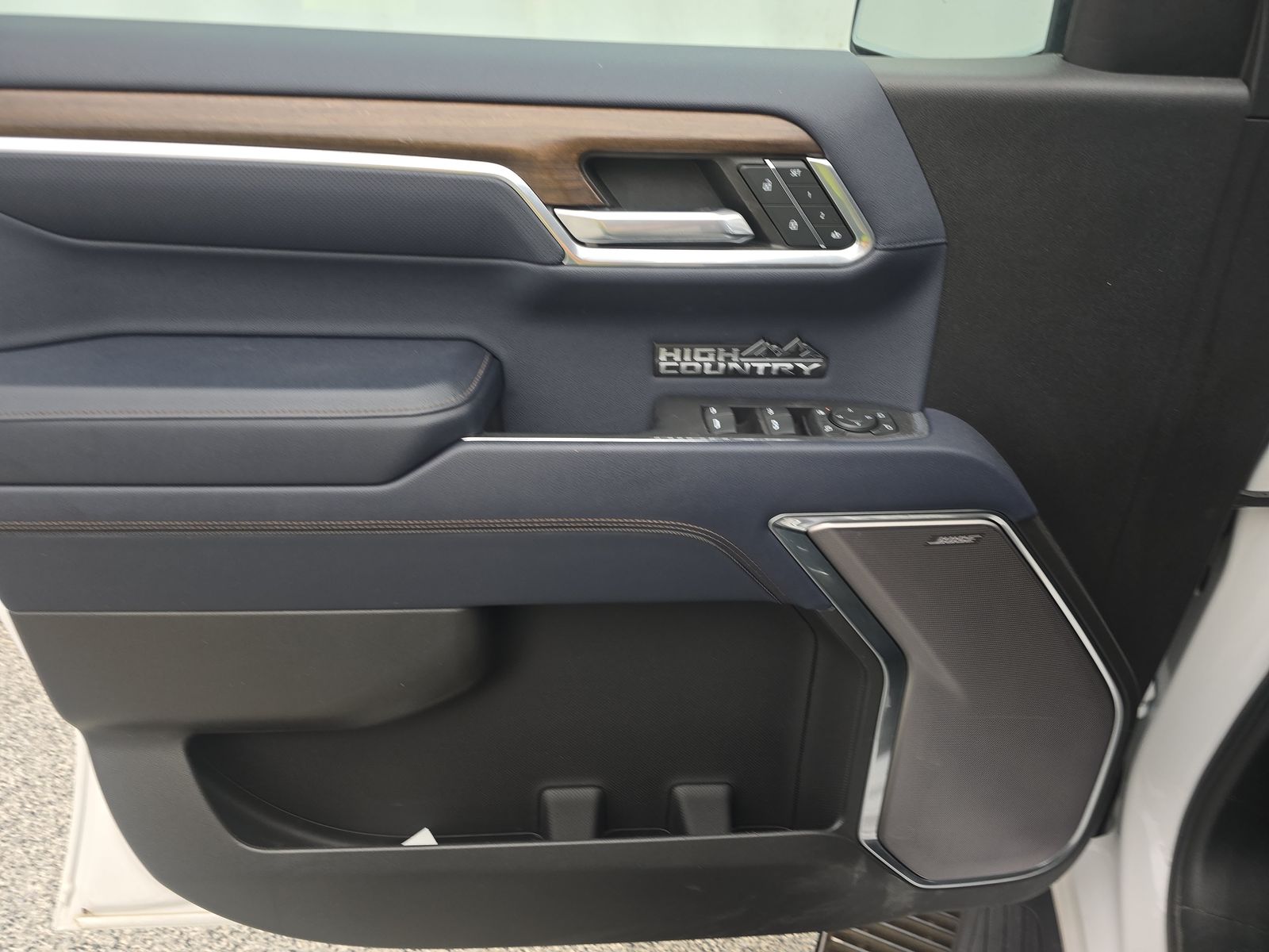 2022 Chevrolet Silverado 1500 High Country AWD