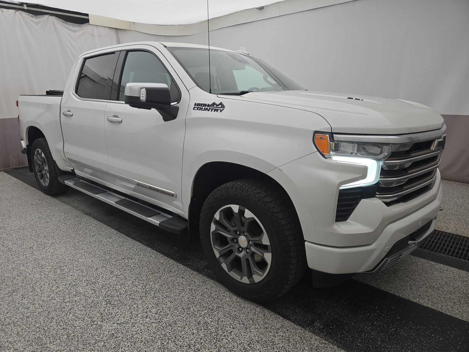 2022 Chevrolet Silverado 1500 High Country AWD