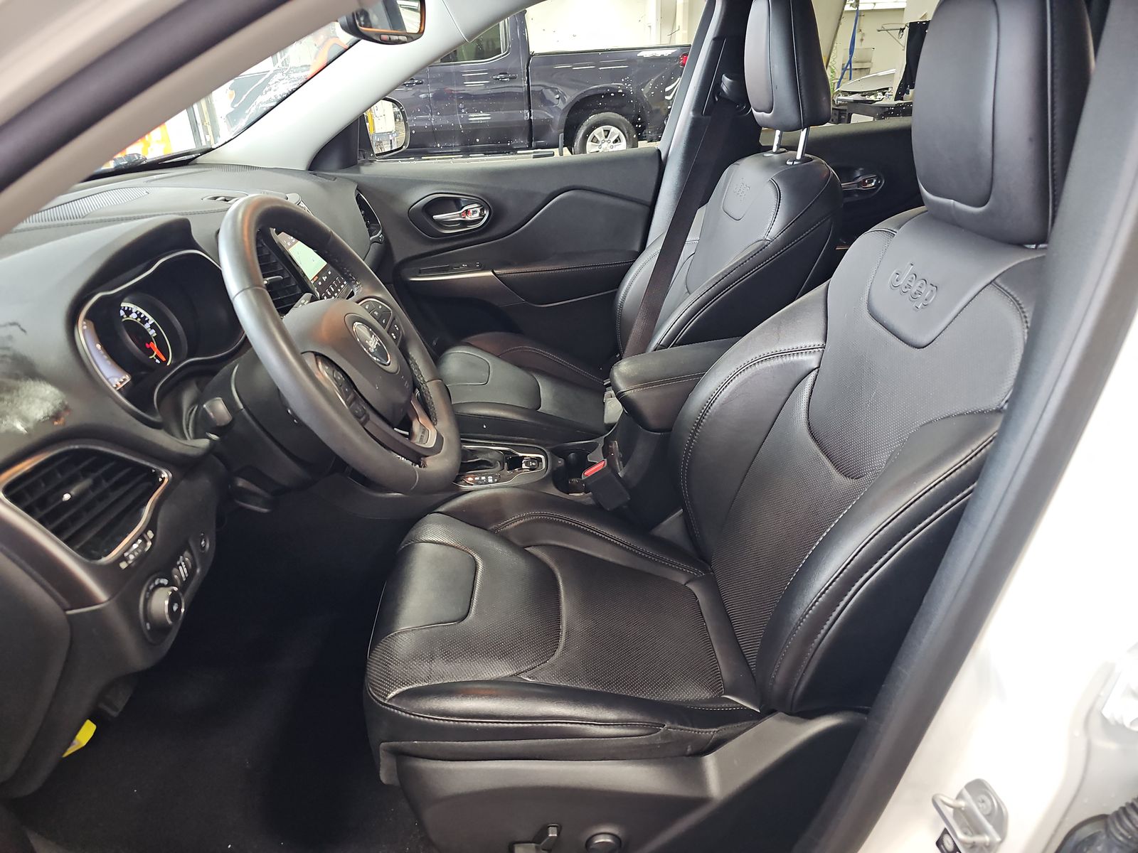 2022 Jeep Cherokee Limited AWD