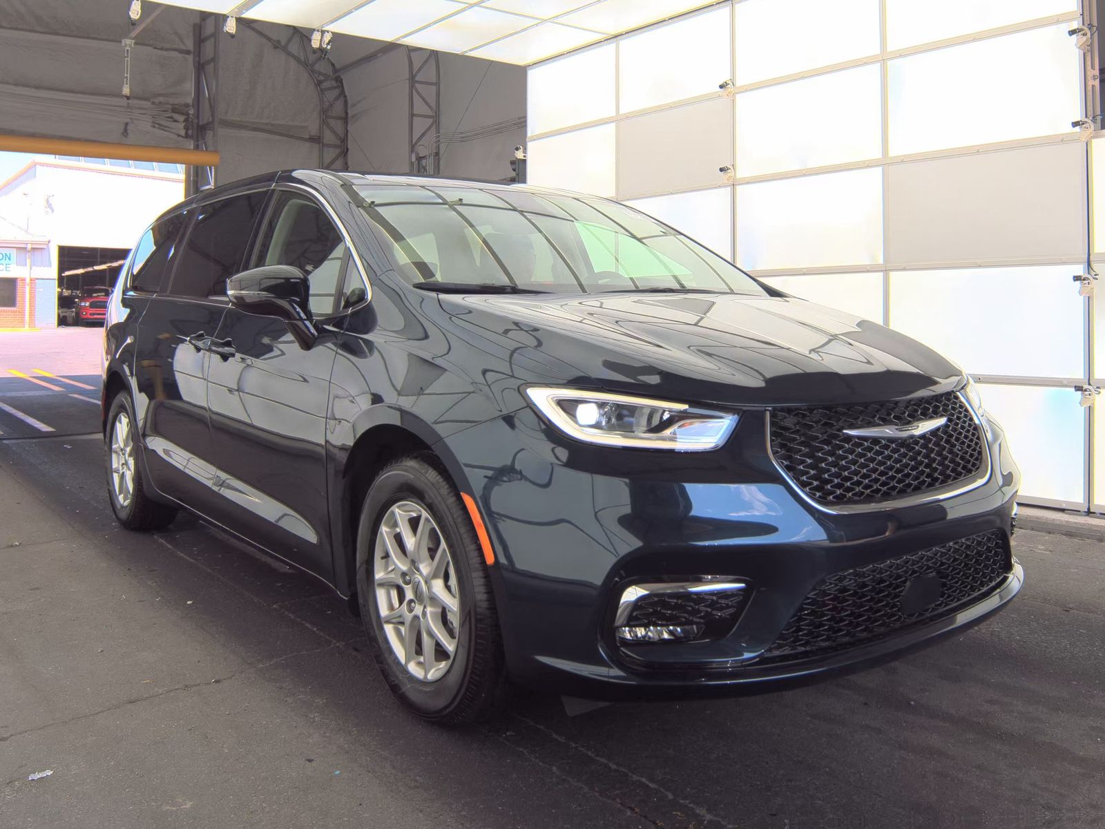 2024 Chrysler Pacifica Touring L FWD