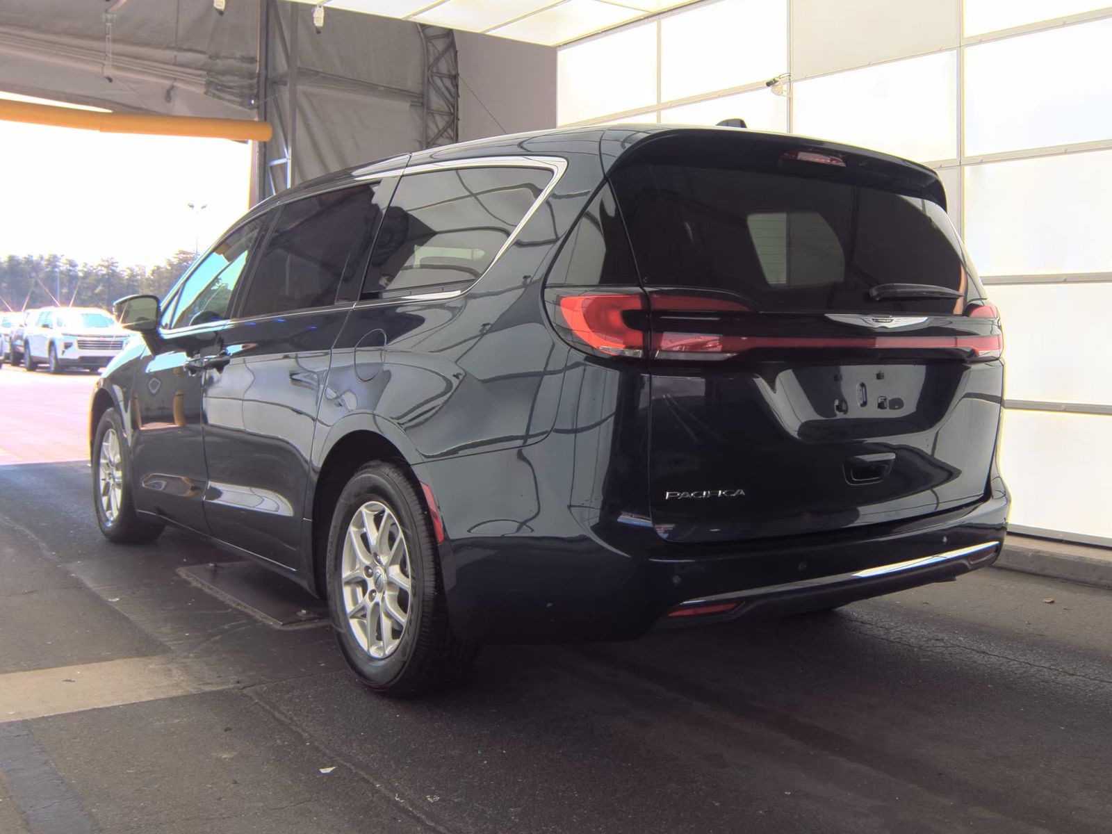 2024 Chrysler Pacifica Touring L FWD