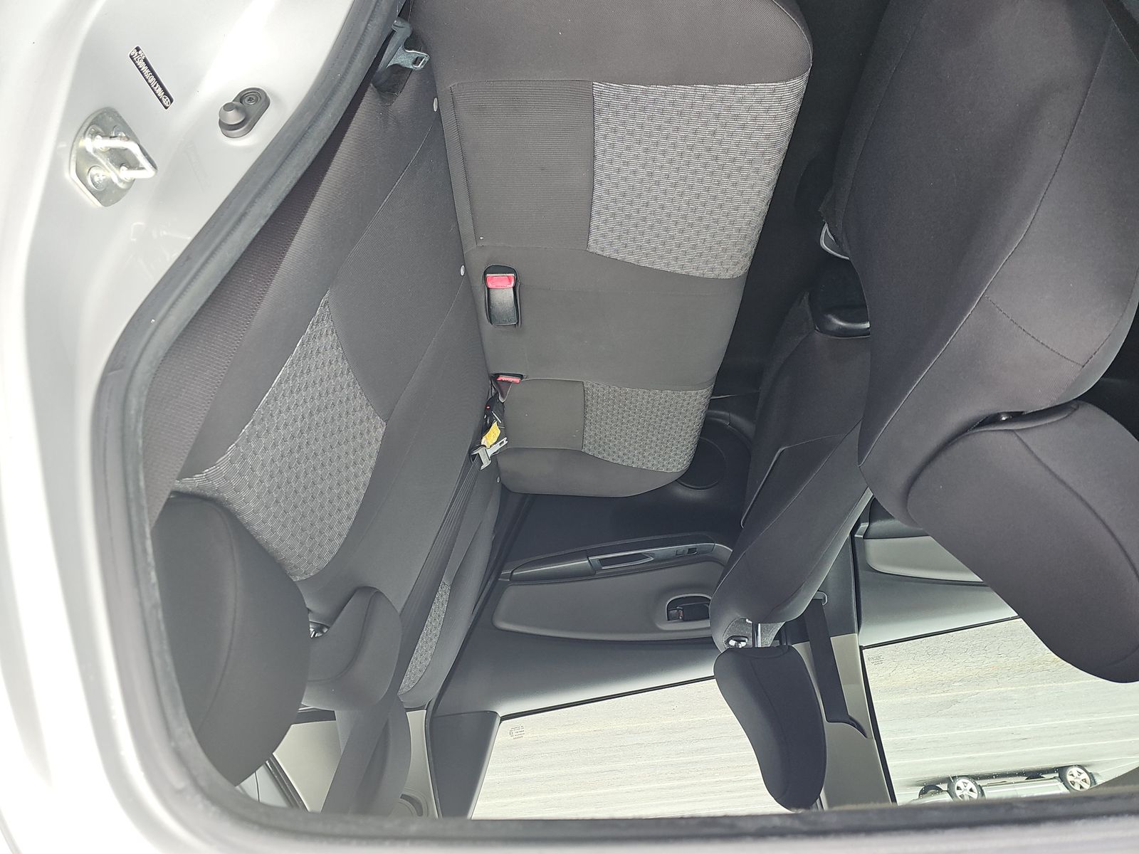 2017 Toyota Yaris L FWD