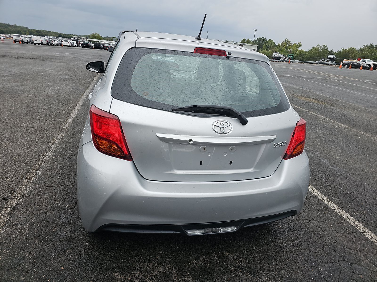 2017 Toyota Yaris L FWD