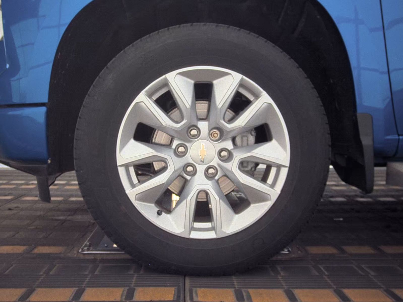 2022 Chevrolet Silverado 1500 Custom AWD