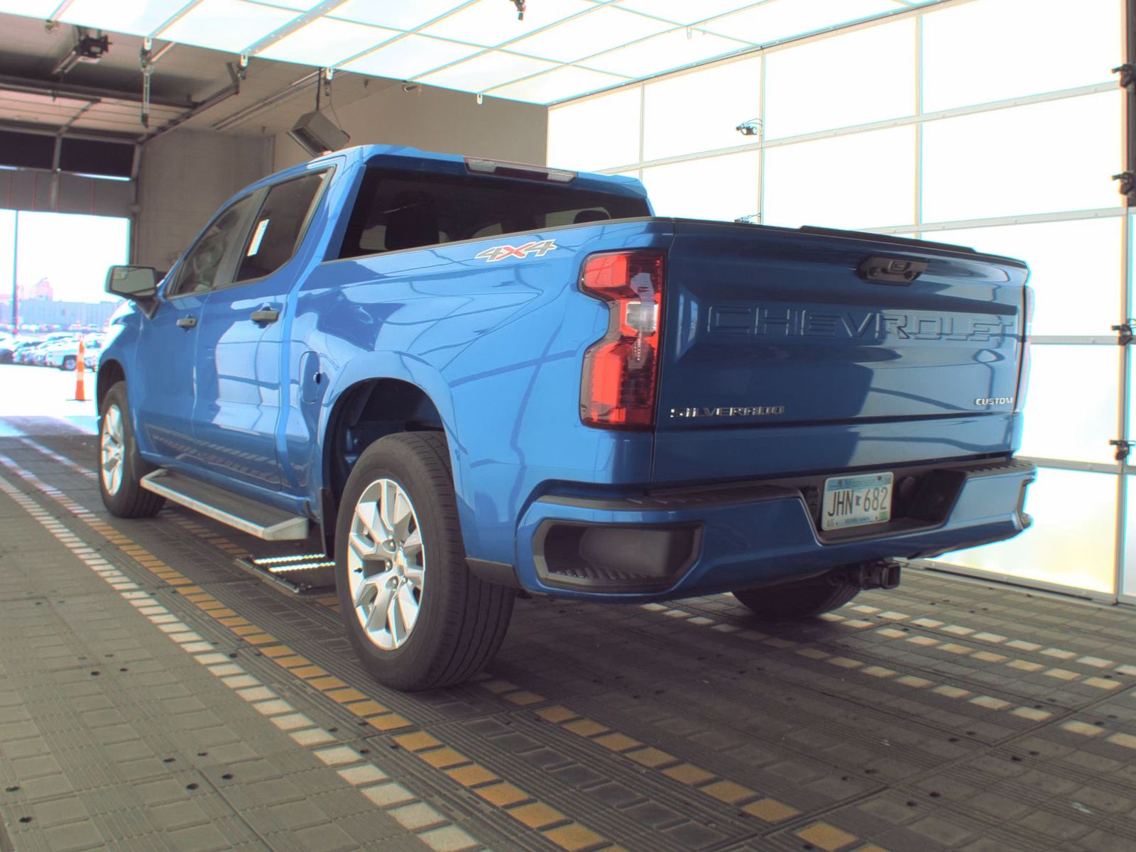 2022 Chevrolet Silverado 1500 Custom AWD