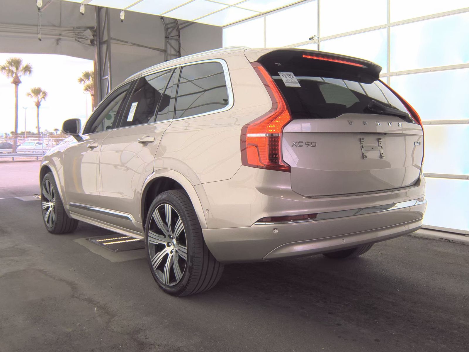2024 Volvo XC90 B6 Plus AWD