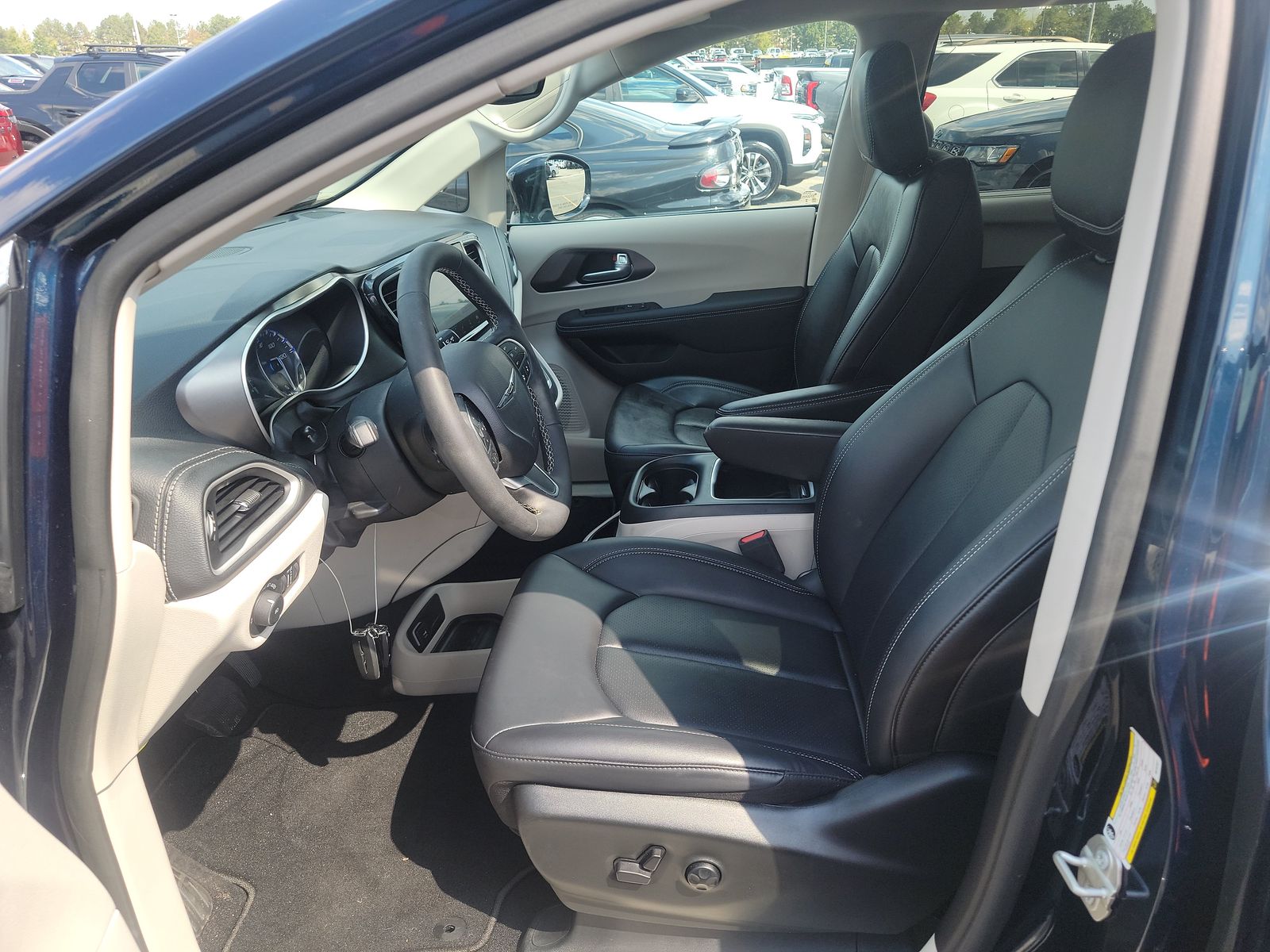 2024 Chrysler Pacifica Touring L FWD