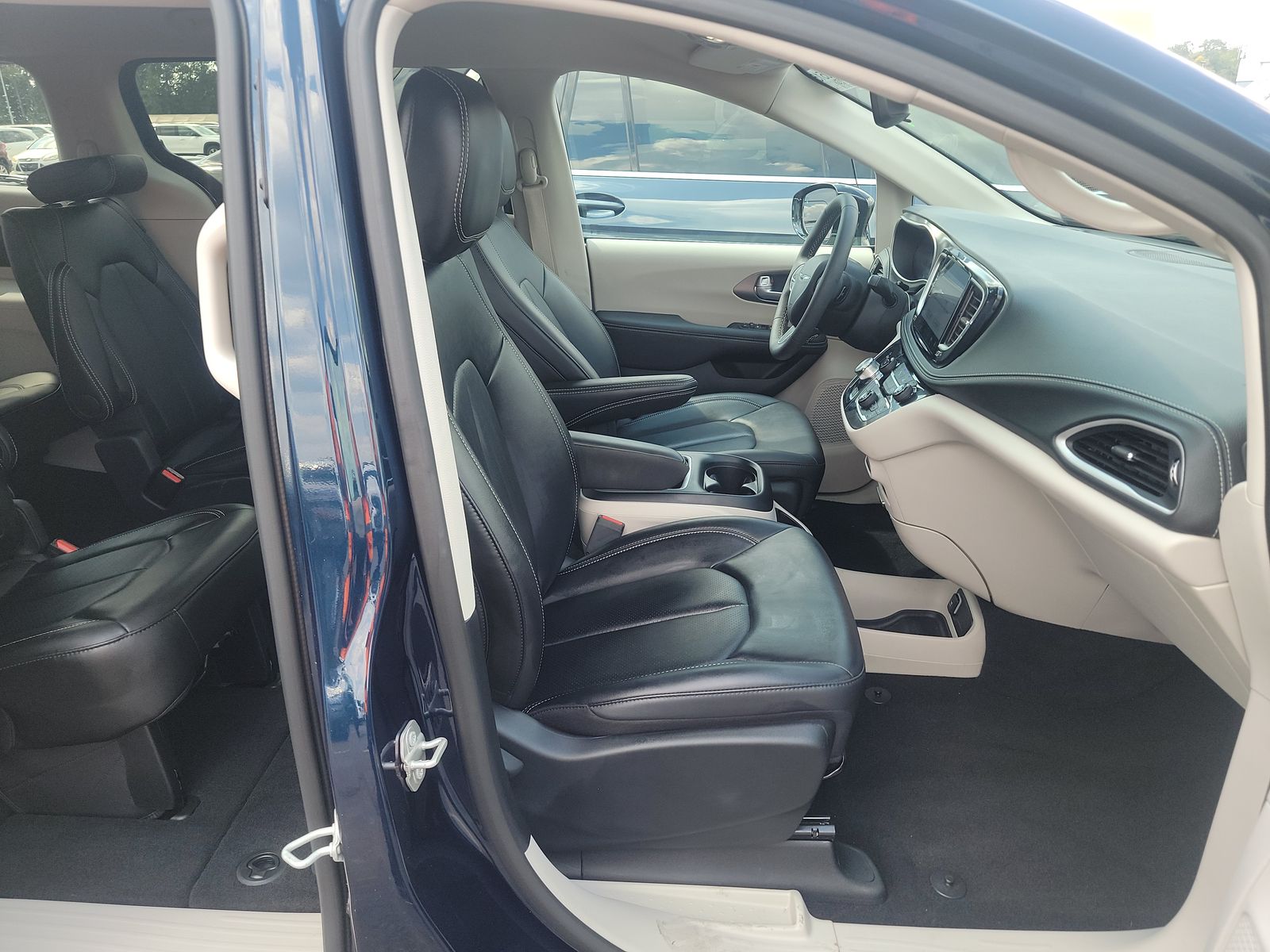 2024 Chrysler Pacifica Touring L FWD