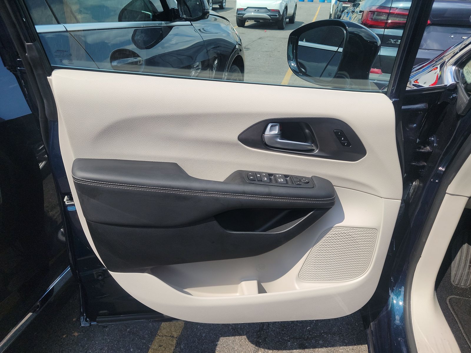 2024 Chrysler Pacifica Touring L FWD