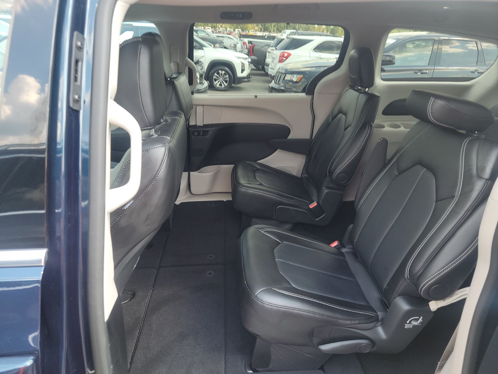 2024 Chrysler Pacifica Touring L FWD