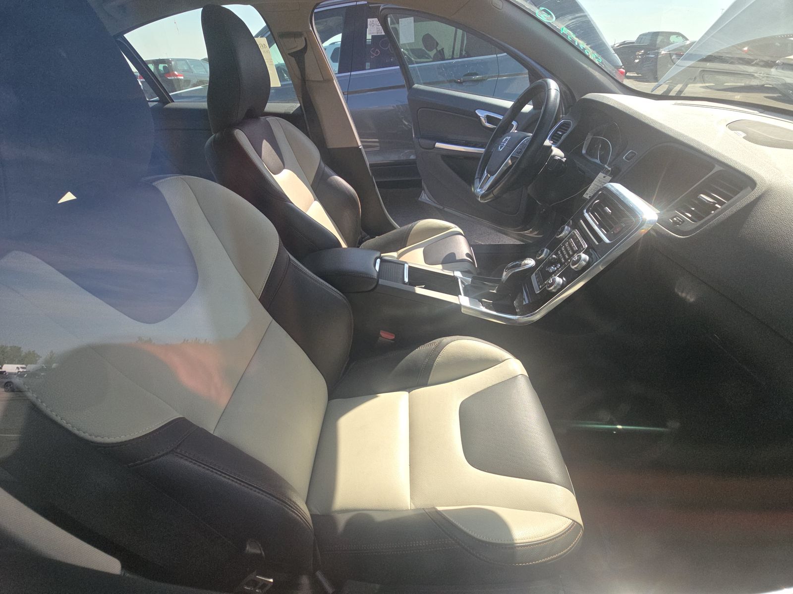 2016 Volvo S60 Cross Country T5 Platinum AWD