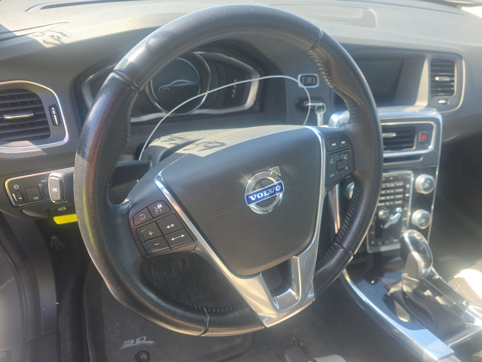 2016 Volvo S60 Cross Country T5 Platinum AWD