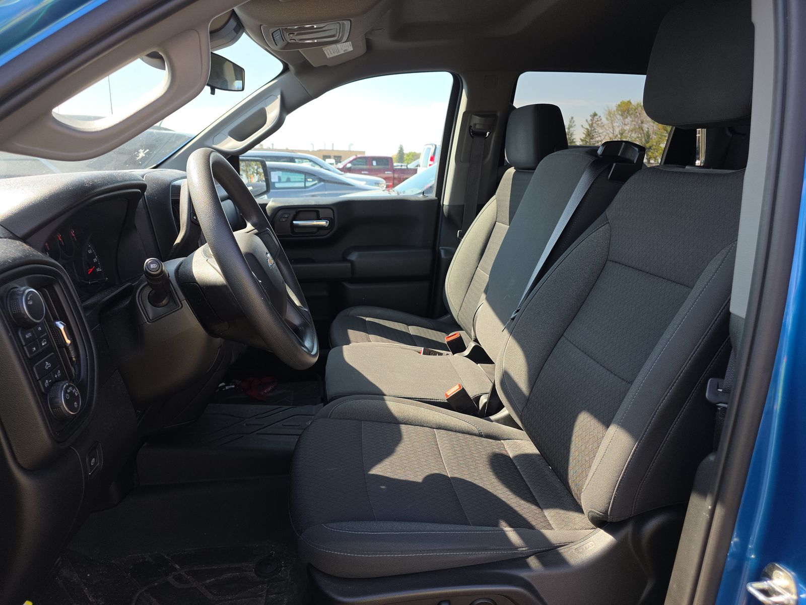 2022 Chevrolet Silverado 1500 Custom AWD