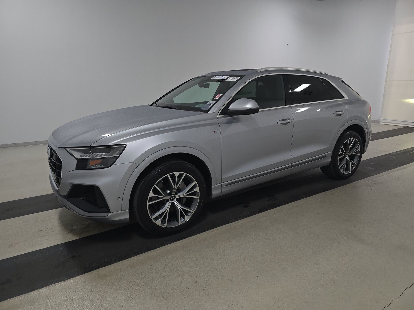 2021 Audi Q8 Premium Plus