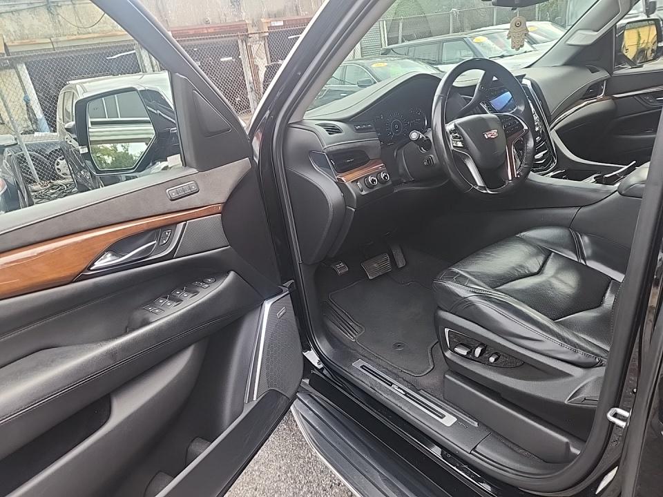 2020 Cadillac Escalade ESV Luxury AWD