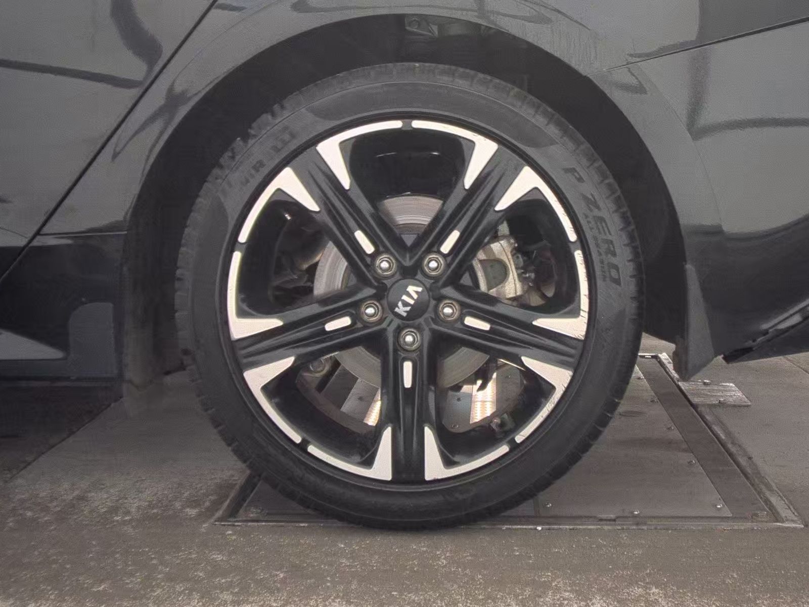 2025 Volvo XC60 B5 Core AWD