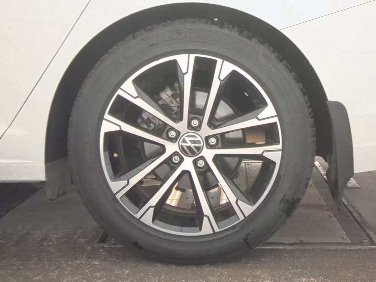 2023 Volkswagen Jetta 1.5T Sport FWD