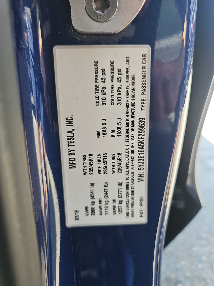 2019 Tesla Model 3 Standard Range RWD