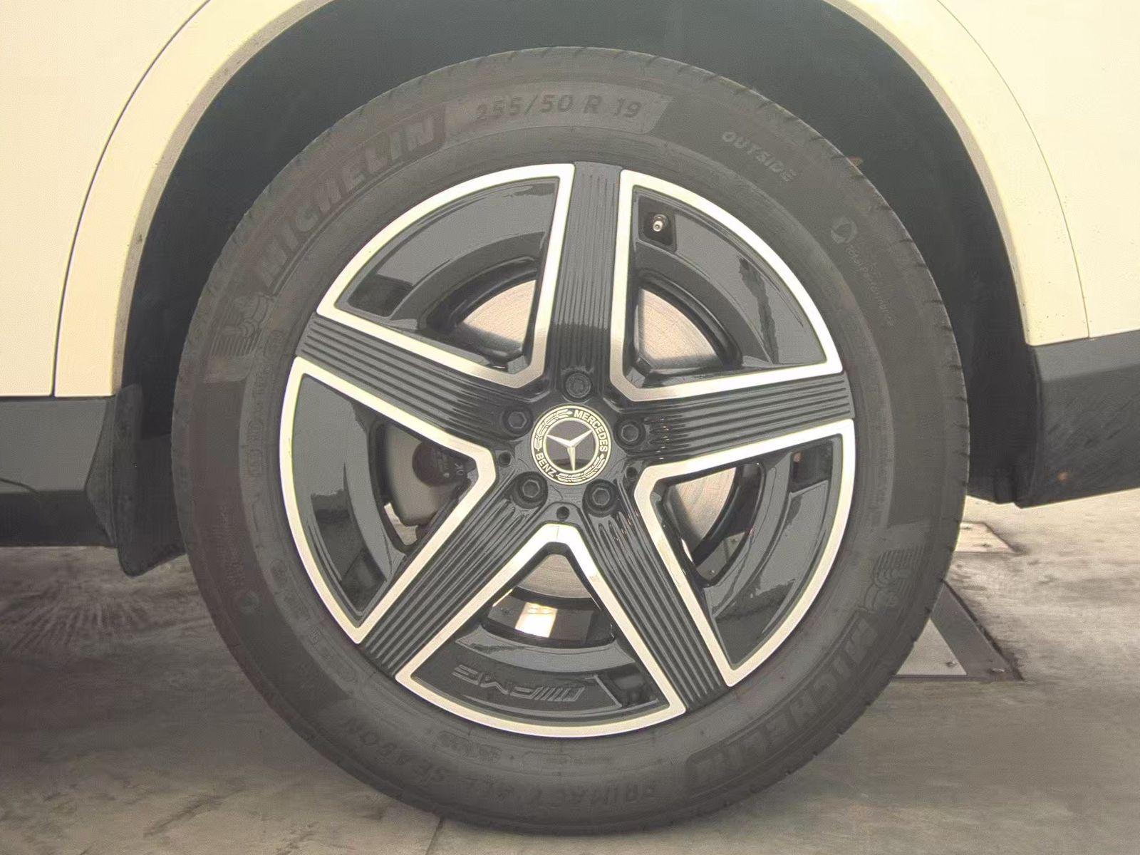 2025 Mercedes-Benz GLC GLC 300 AWD