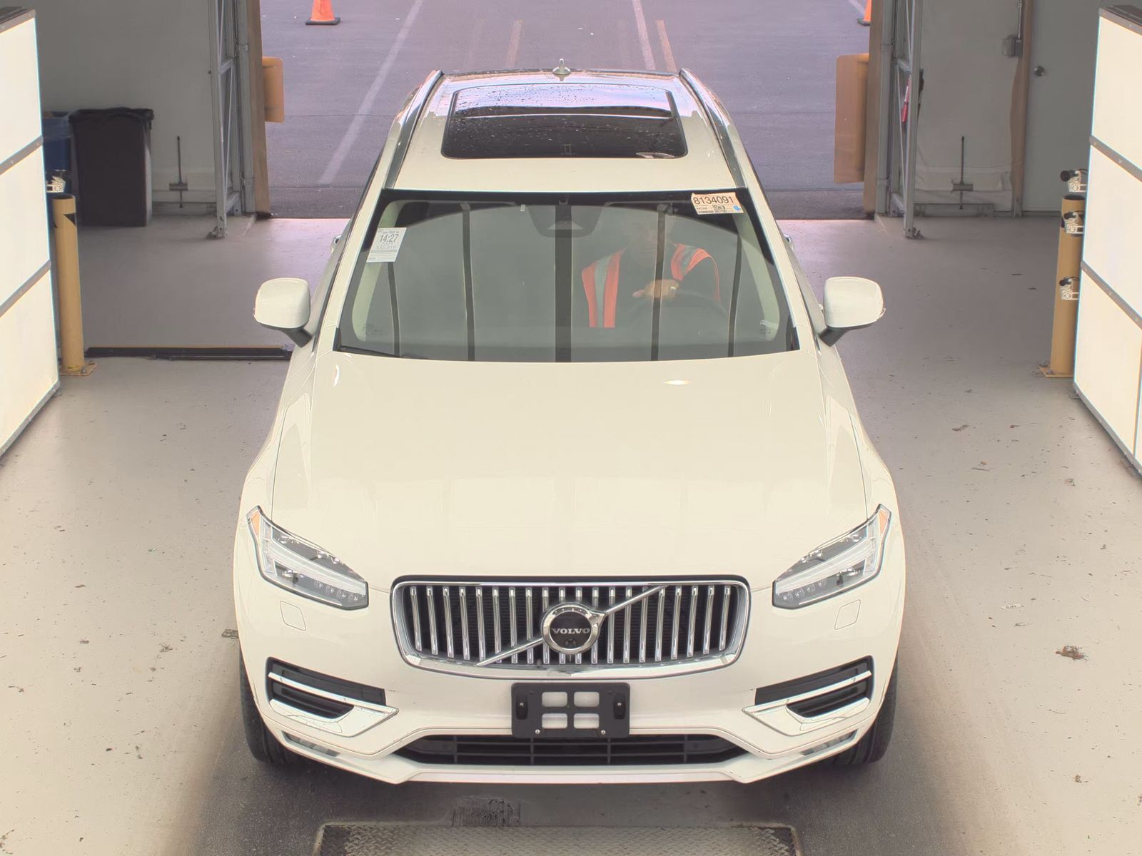 2023 Volvo XC90 B6 Plus AWD