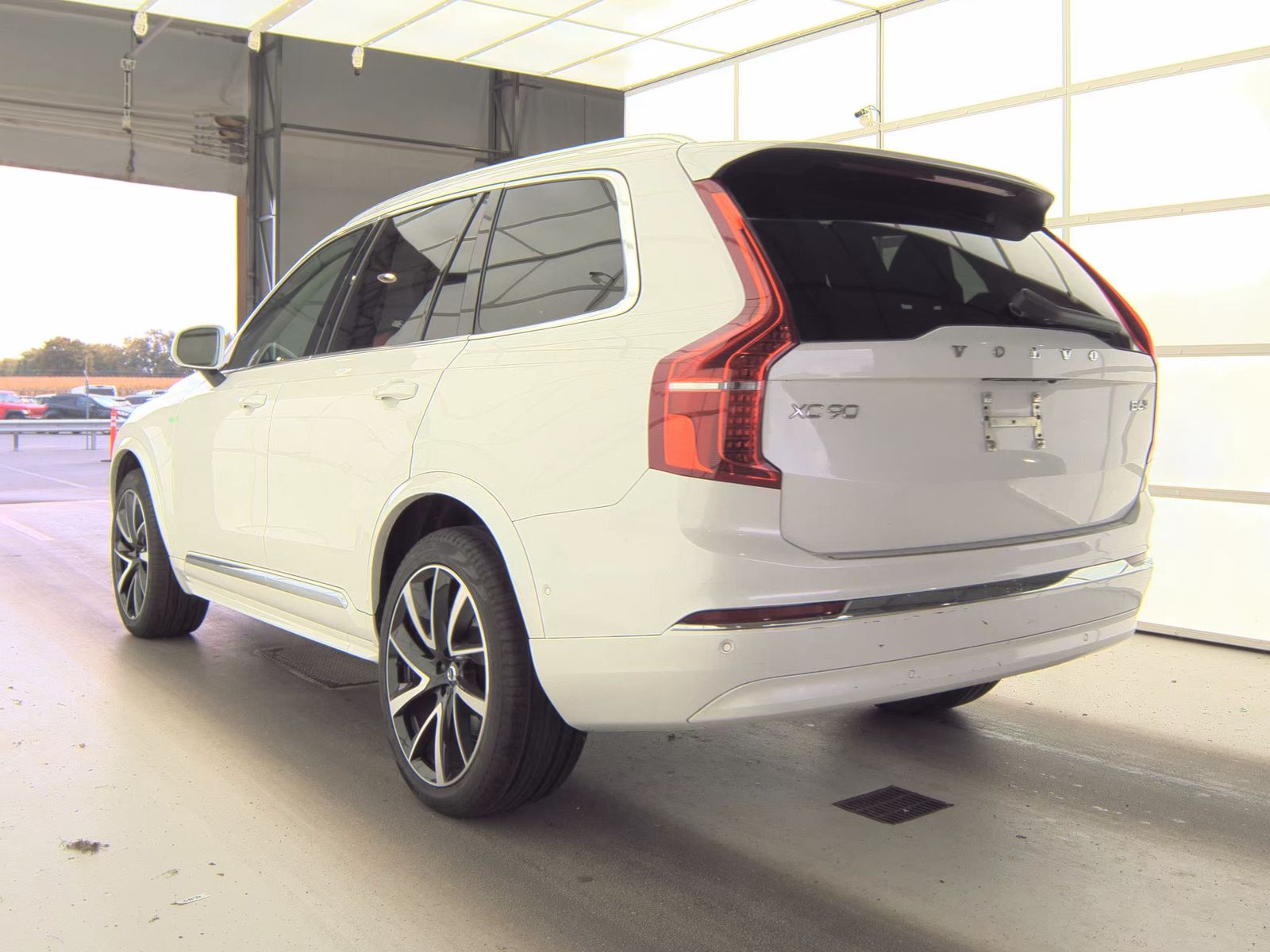 2023 Volvo XC90 B6 Plus AWD
